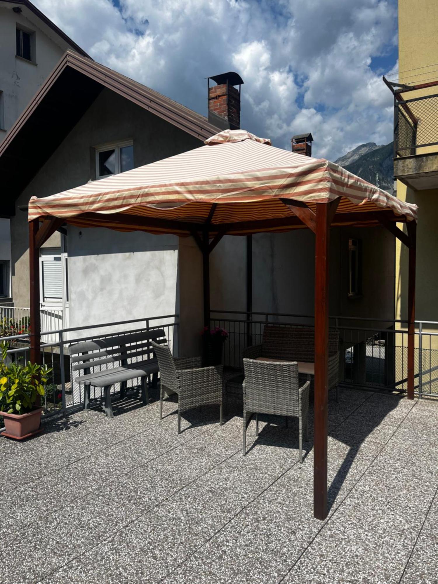 ポンテッバGinkgo Tree Refugeアパートメント エクステリア 写真